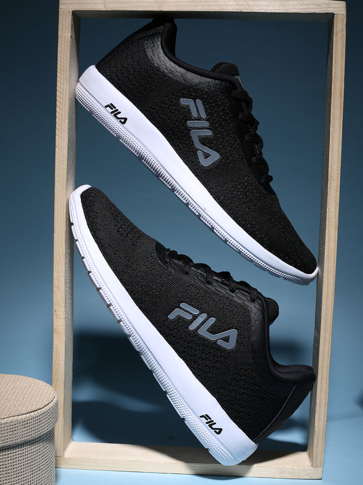 Fila White Iggy Plus 2 Men's Running Shoes