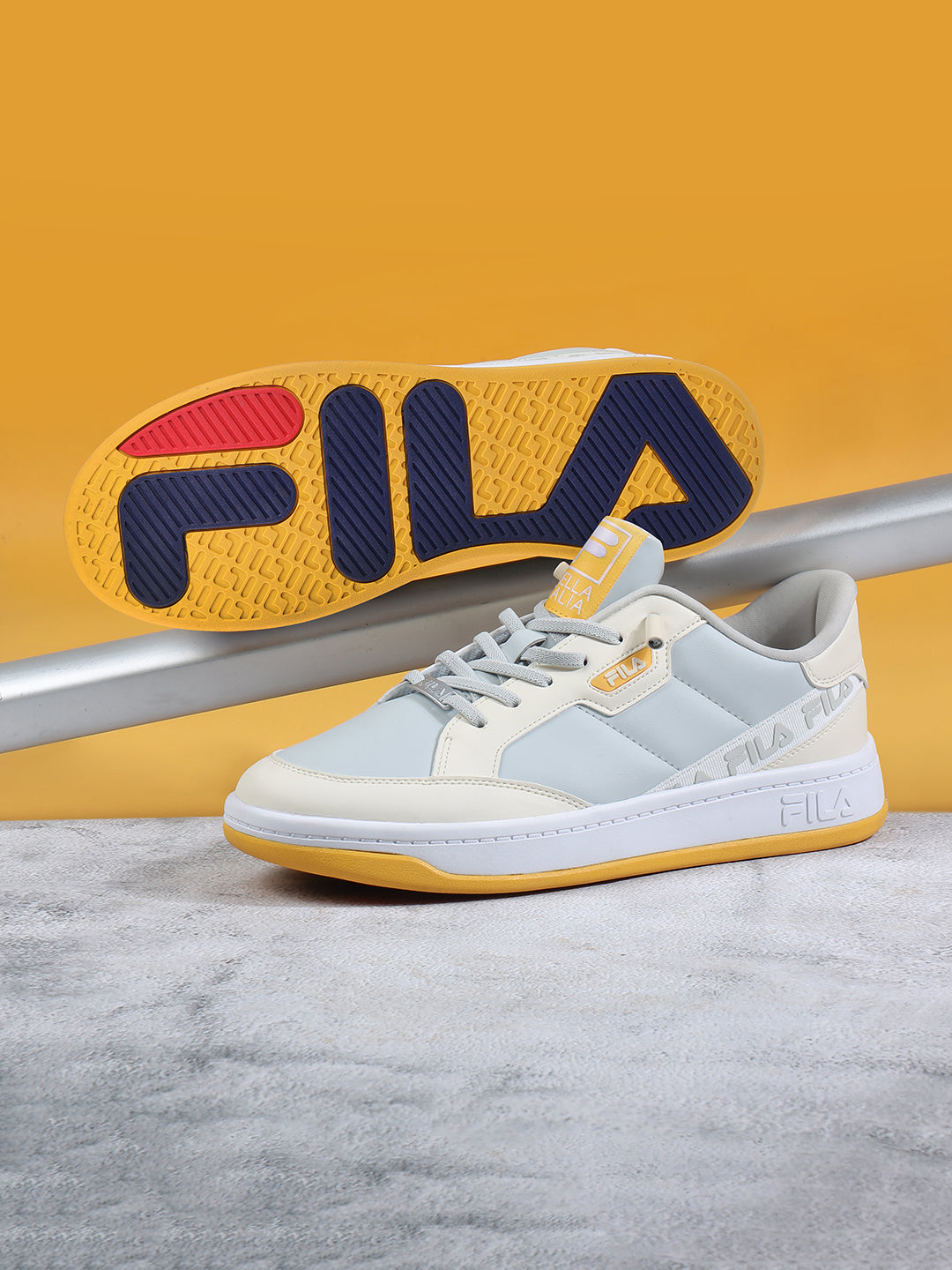 Fila Mens Remy Cream Sneakers