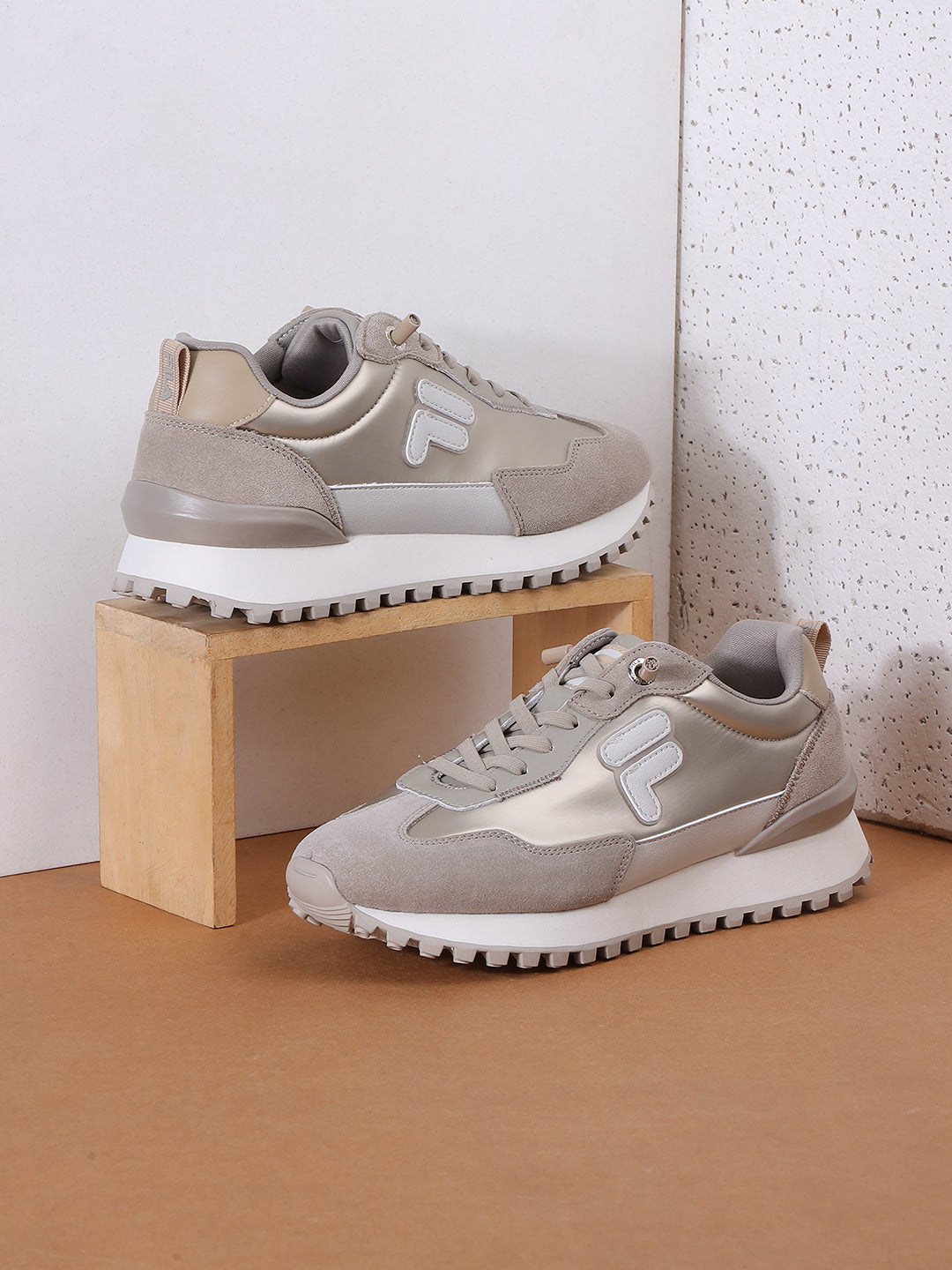 Fila Womens Retro-Jo Reflect Grey Sneakers