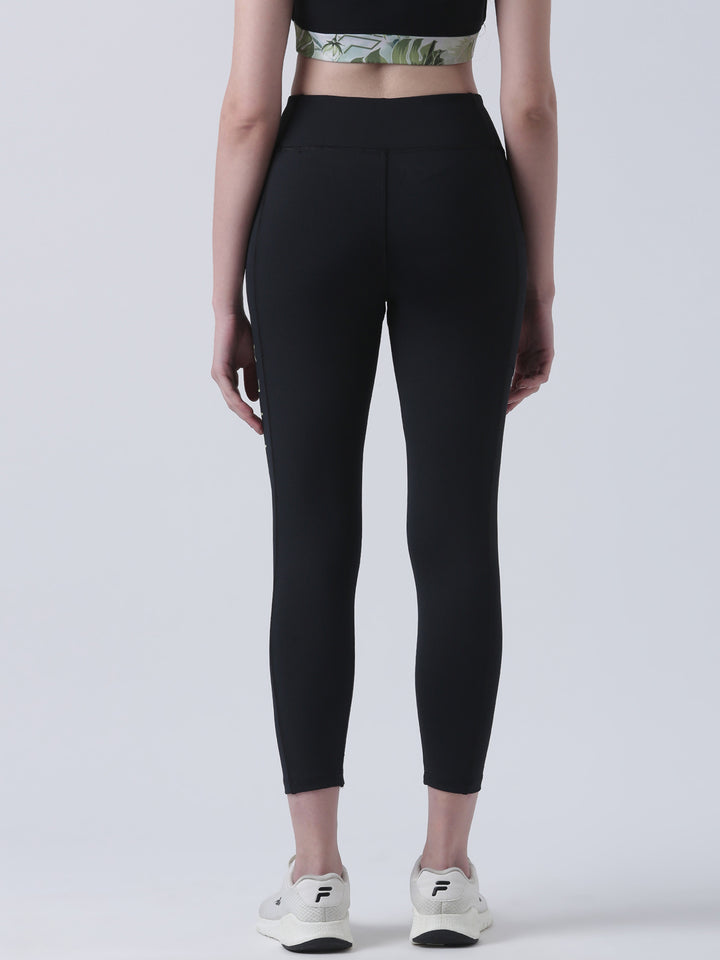 Fila Women Black Leggings Fitted