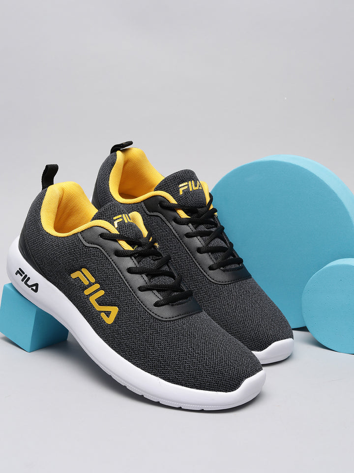 Fila Black Takiyo Men's Running Shoes