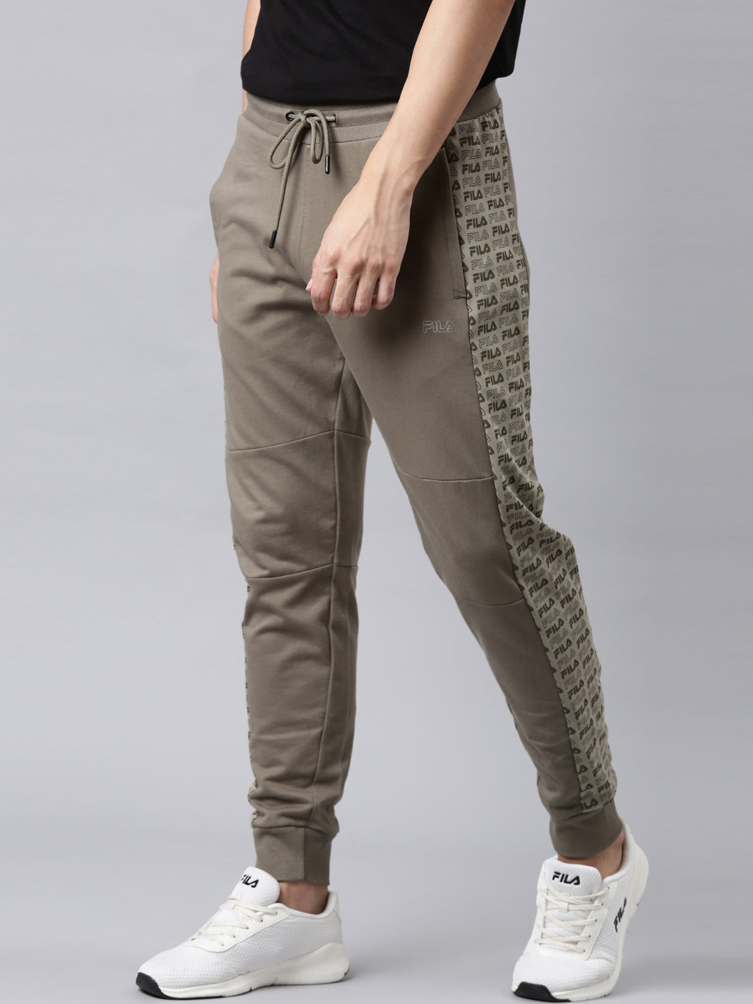 Fila White Ayushi Men's Ankle length Jogger