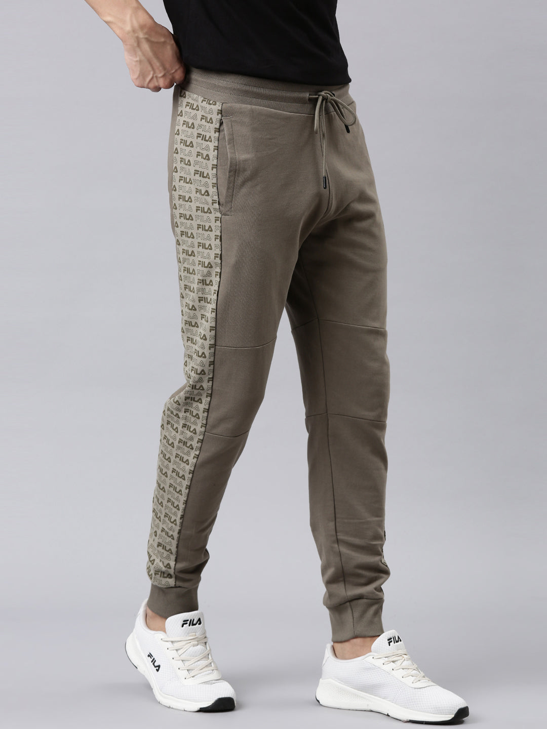 Fila White Ayushi Men's Ankle length Jogger