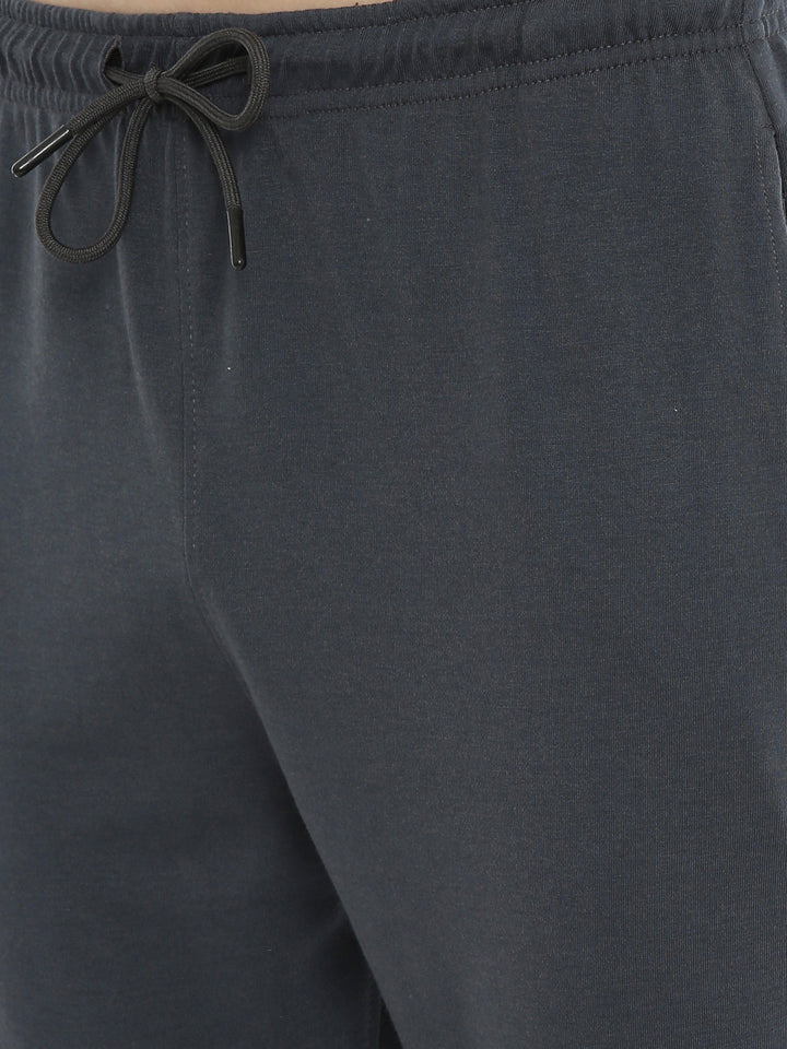 Men's Solid Comfort Fit Jogger