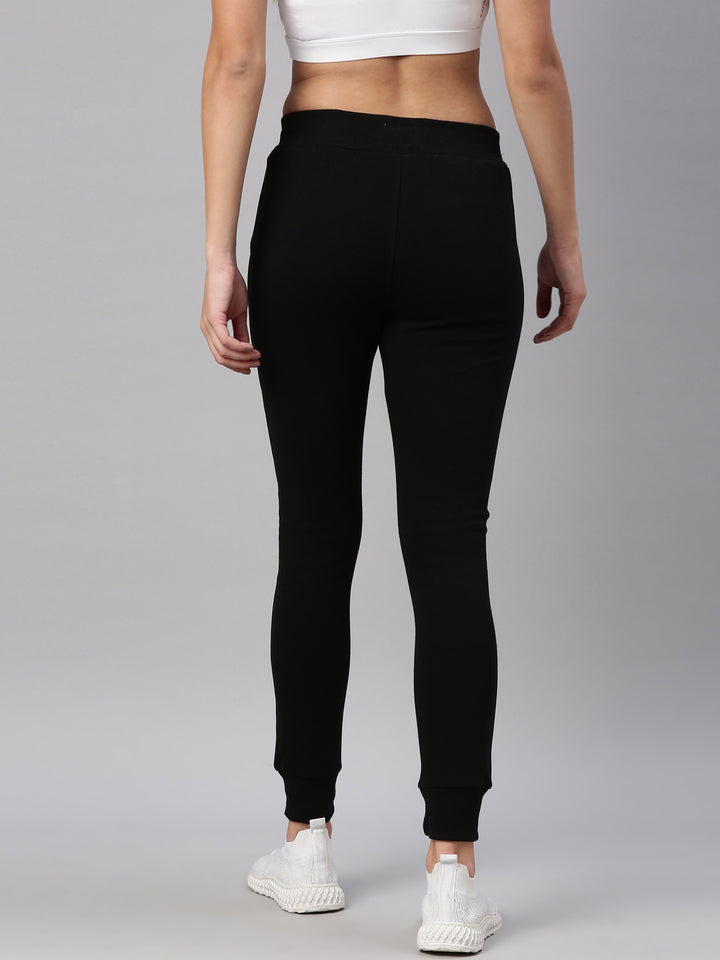 Women's Solid Comfort Fit Jogger