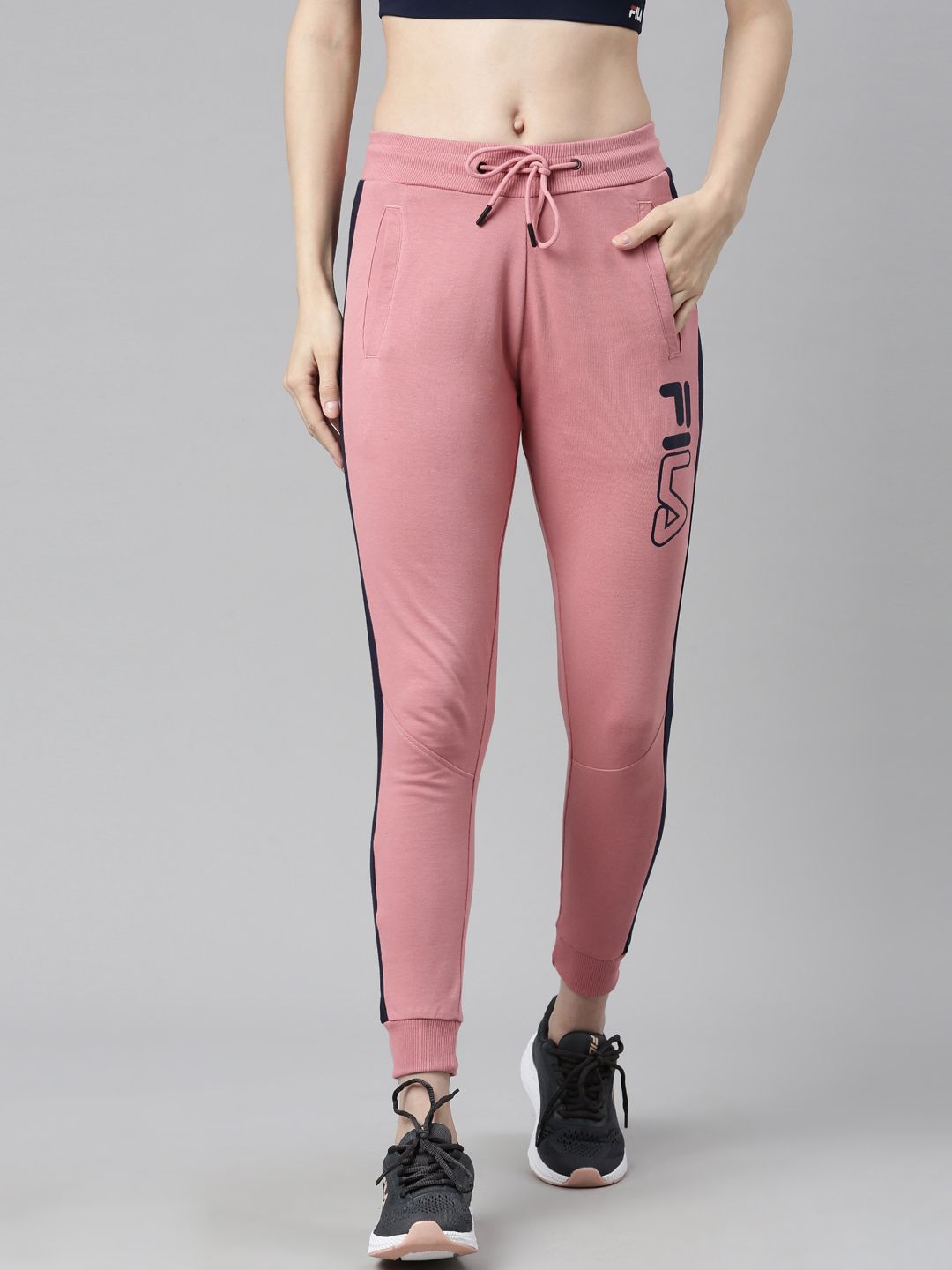 Acanthus Women's Ribbed Jogger