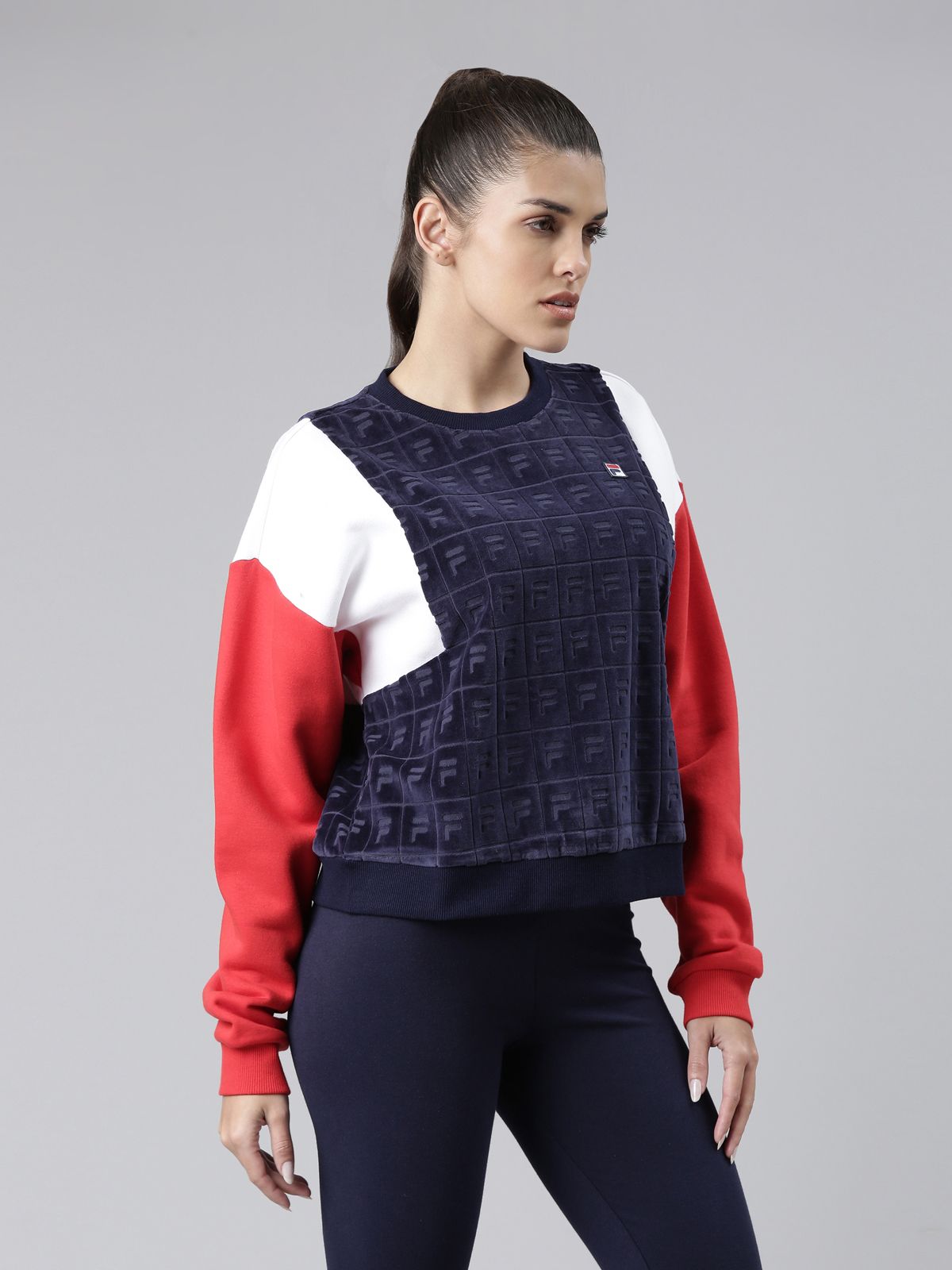 Nike heritage colour block hotsell crew sweatshirt